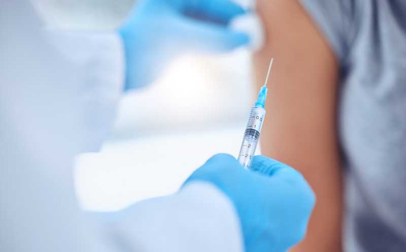 Российскую мРНК-вакцину от рака может получить еще одна группа пациентов